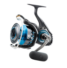 Load image into Gallery viewer, Daiwa Saltist Spinning Reel
